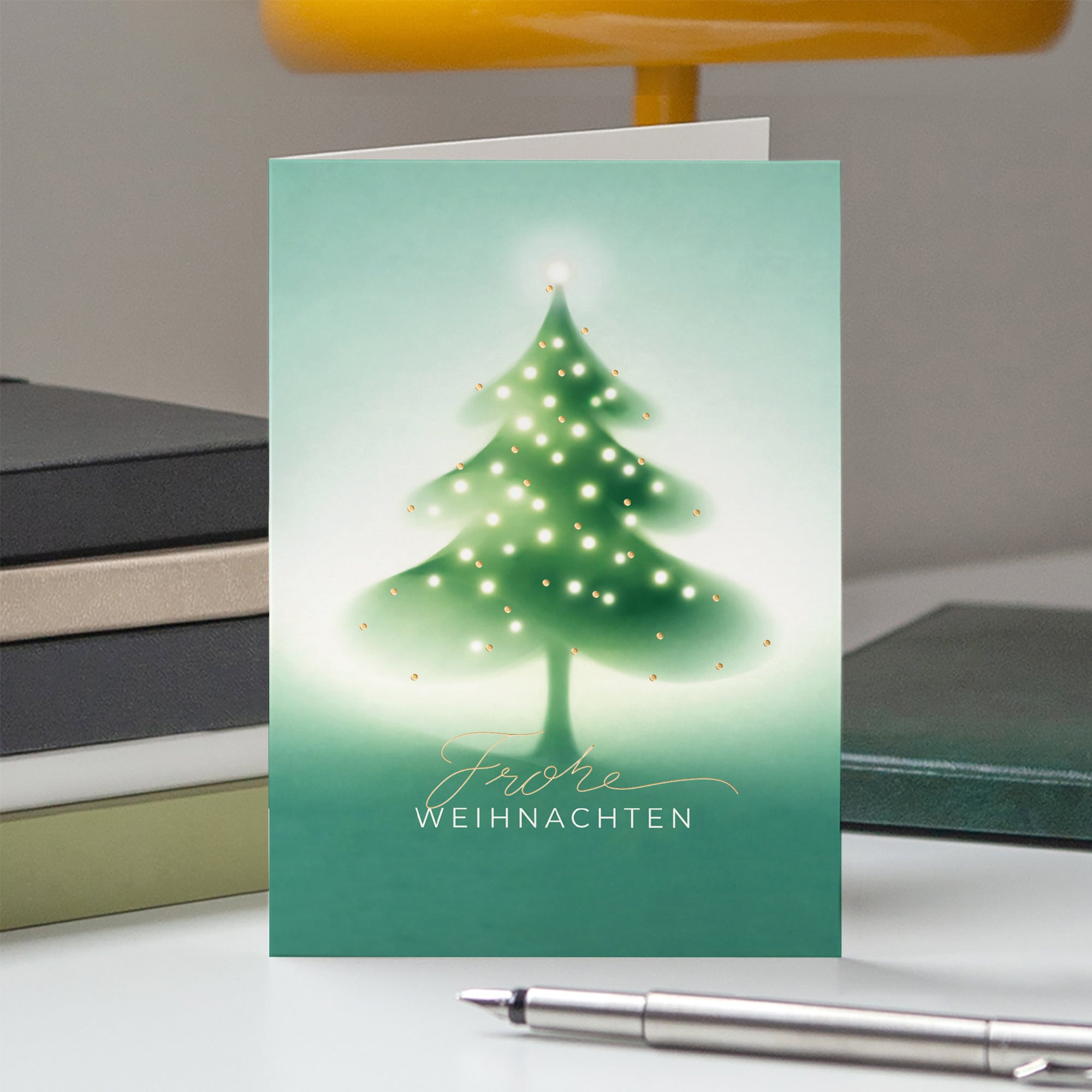 Sanfter Lichterbaum | Weihnachtskarte mit goldener Prägung • Hochformat klappbar photo N° 5