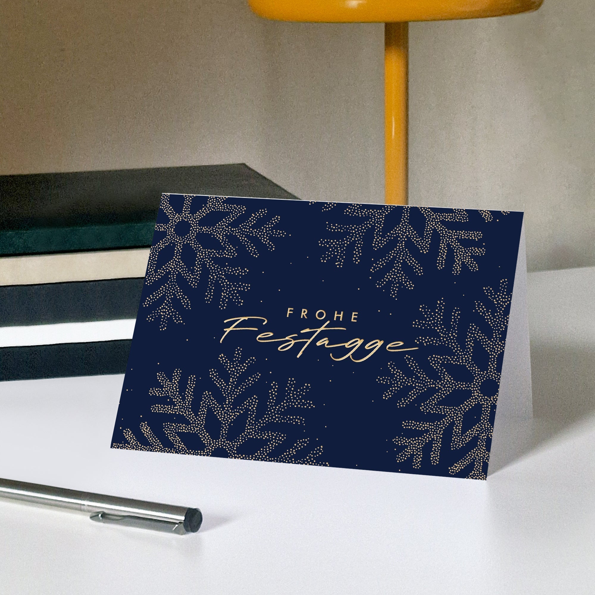 An wen sollten Unternehmen Weihnachtskarten senden?